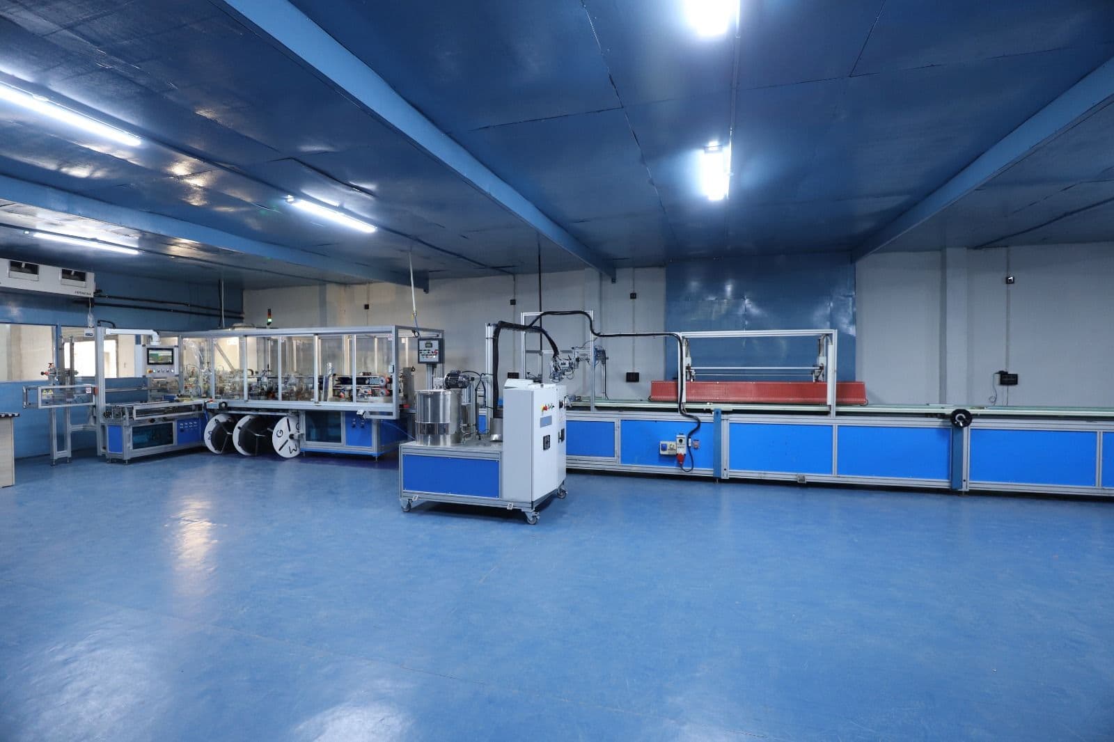 The automated Kirpal line running the length of the main hall
